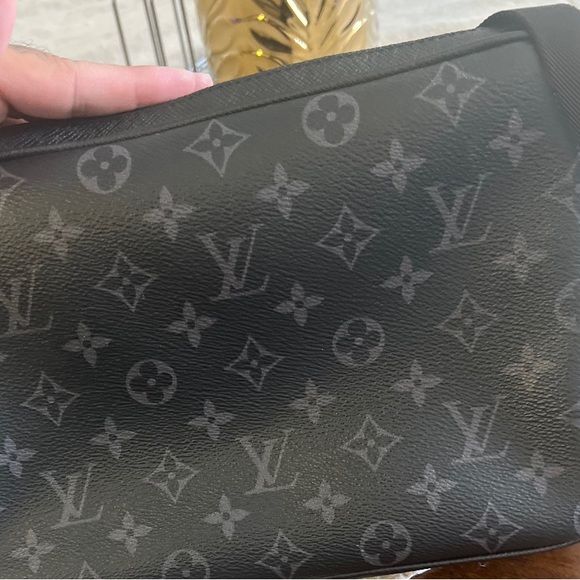 Messenger bag, Louis Vuitton - Picture 4 of 4